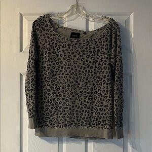Guess Gray and Black Animal Print Sweater